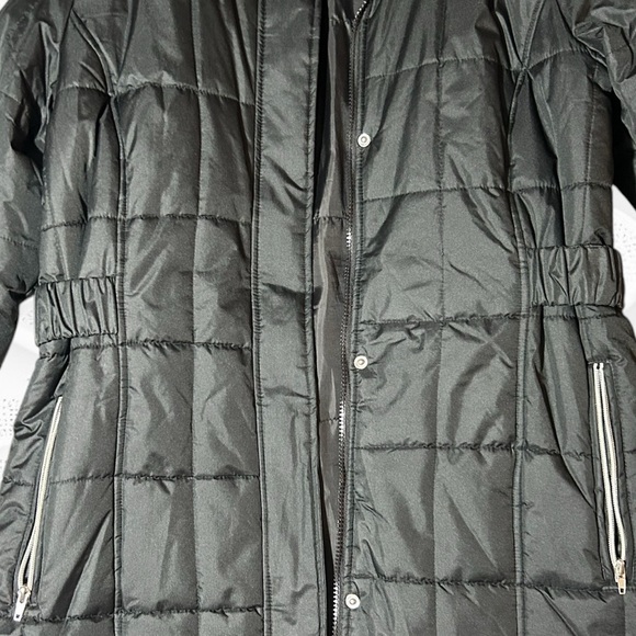 Women’s winter quilted long coat - Picture 2 of 16
